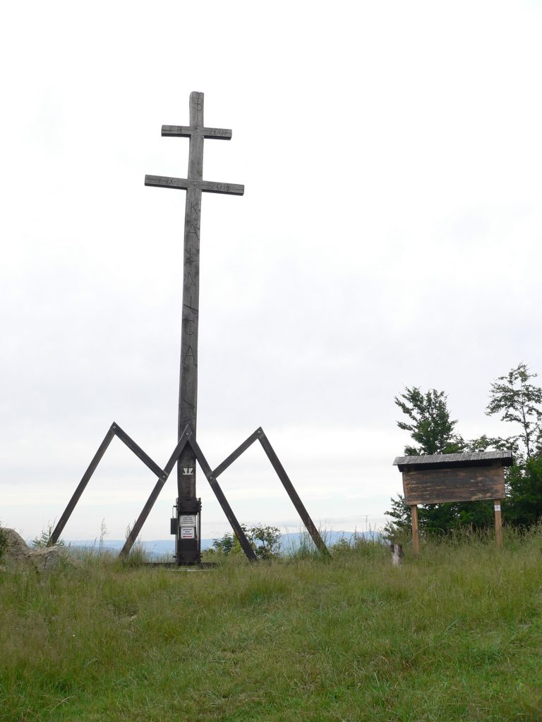 Slovanský kříž pod Ostrým vrchom